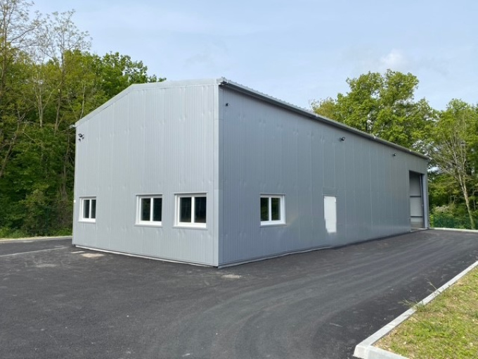 Location Immobilier Professionnel Local commercial Montcourt-Fromonville (77140)